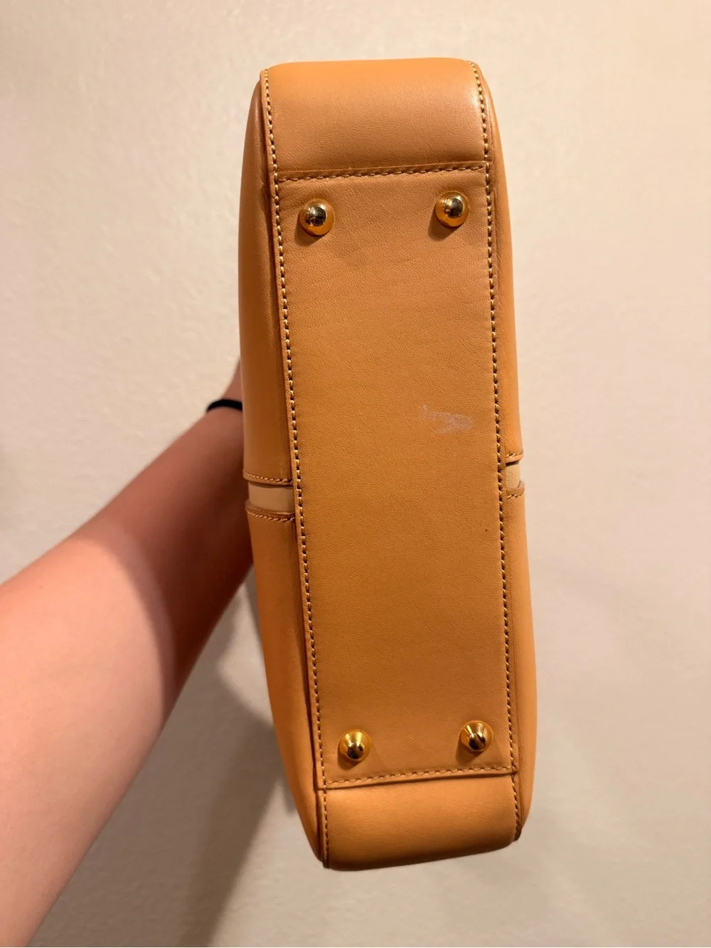 Burberry Tan Leather Shoulder Bag - Picture 3 of 9